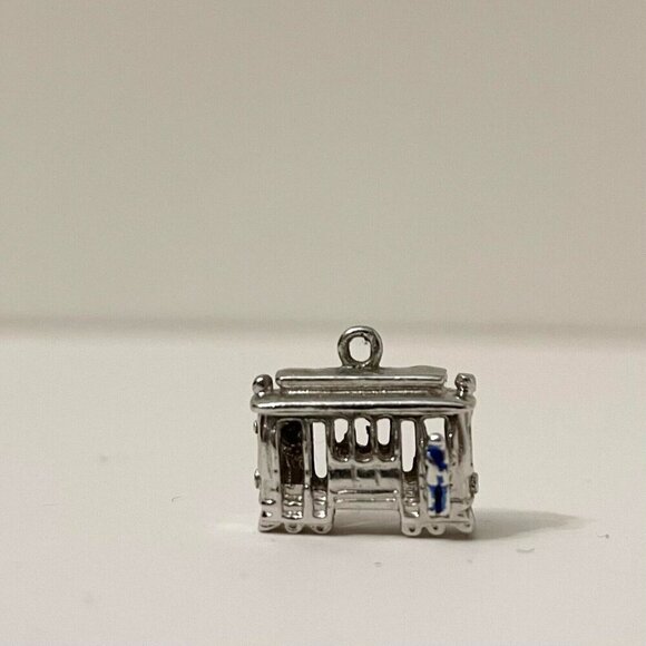 Vintage San Francisco Metal Charm Pendant Trolley Car - Picture 1 of 12